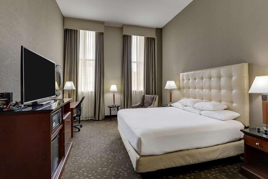 Drury Plaza Hotel New Orleans  Szoba fotó