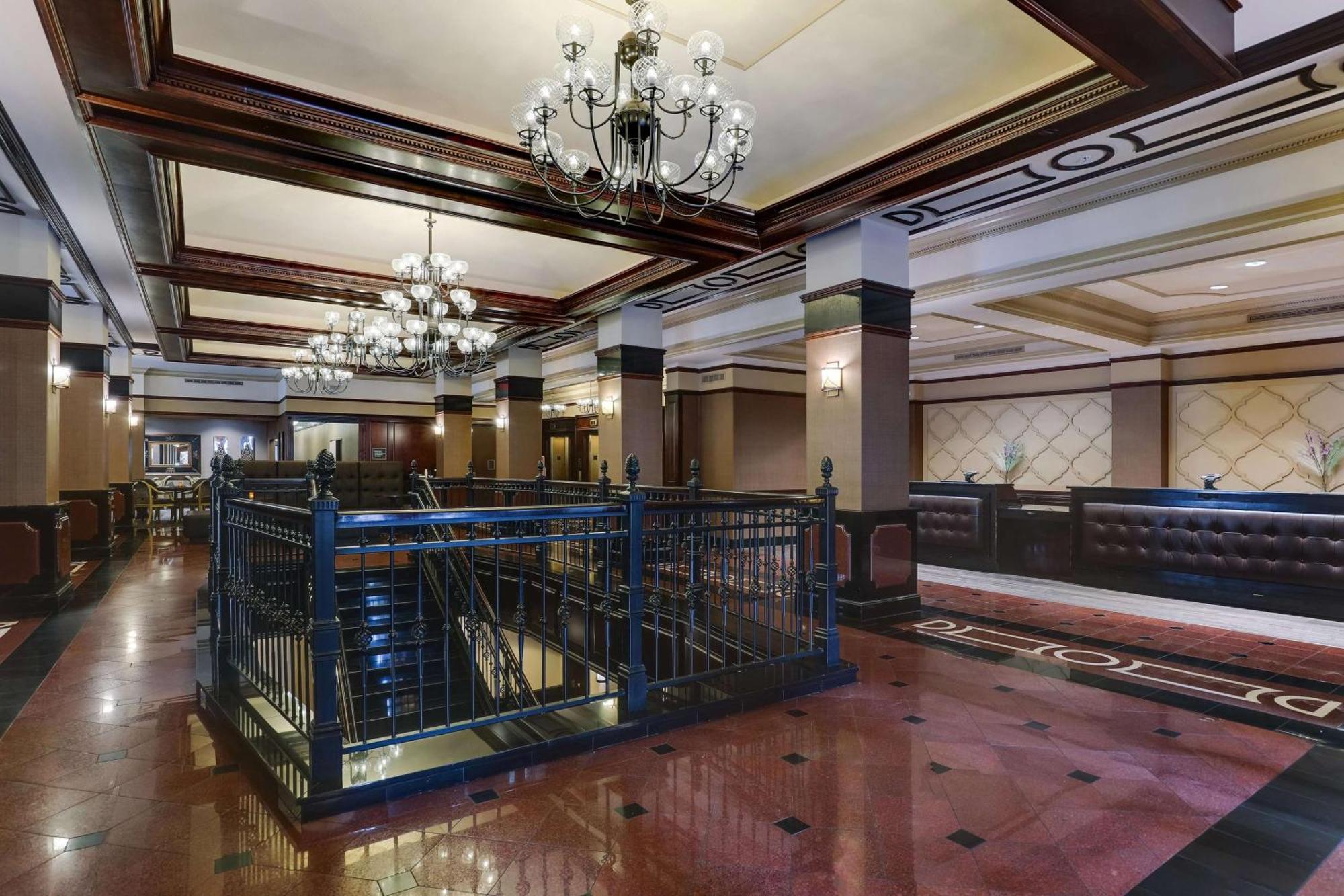 Drury Plaza Hotel New Orleans  Kültér fotó